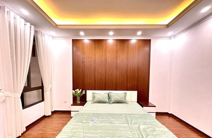 SỐC. Nhà  full nội thất xịn Phố Lê Thanh Nghị ngõ thông trung tâm 38m 6 tầng chỉ 6.2 tỷ.